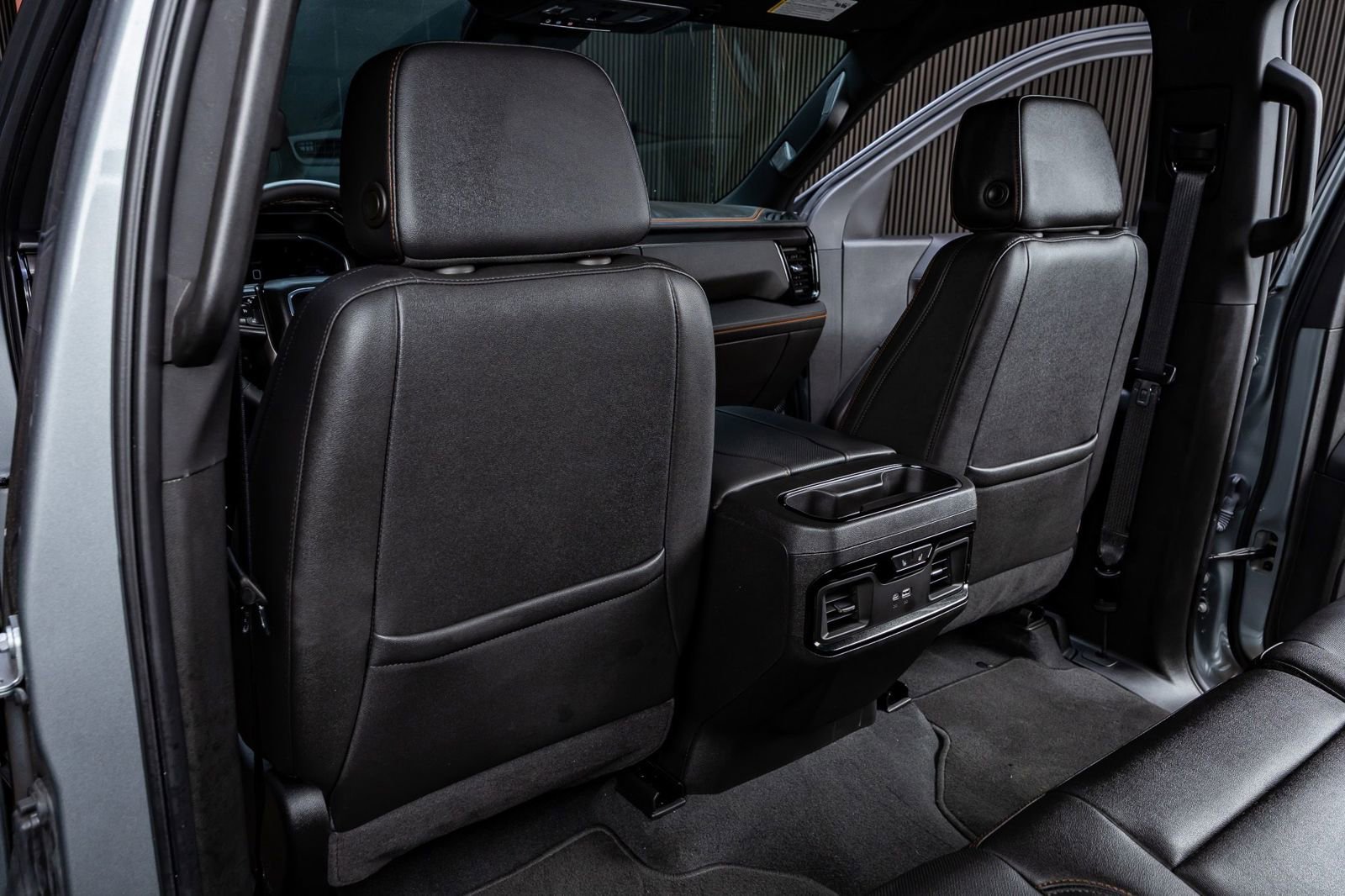 Used 2025 GMC Sierra 1500 AT4 w/ AT4 Premium Package image 33