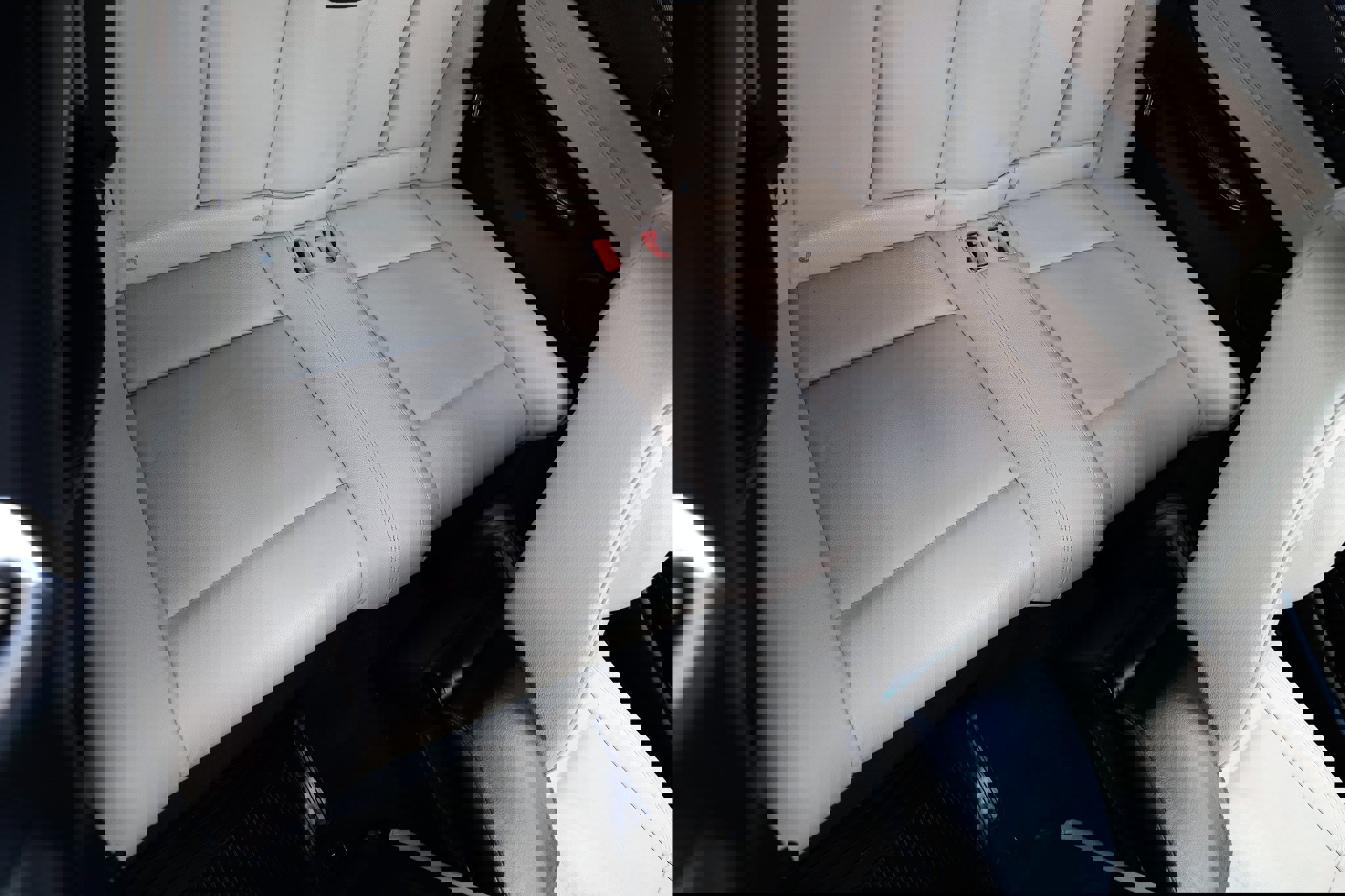 Used 2012 BMW 135i Convertible w/ Premium Pkg RWD image 16