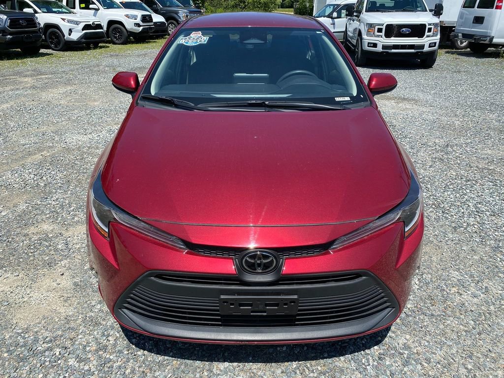 Used 2024 Toyota Corolla LE image 3