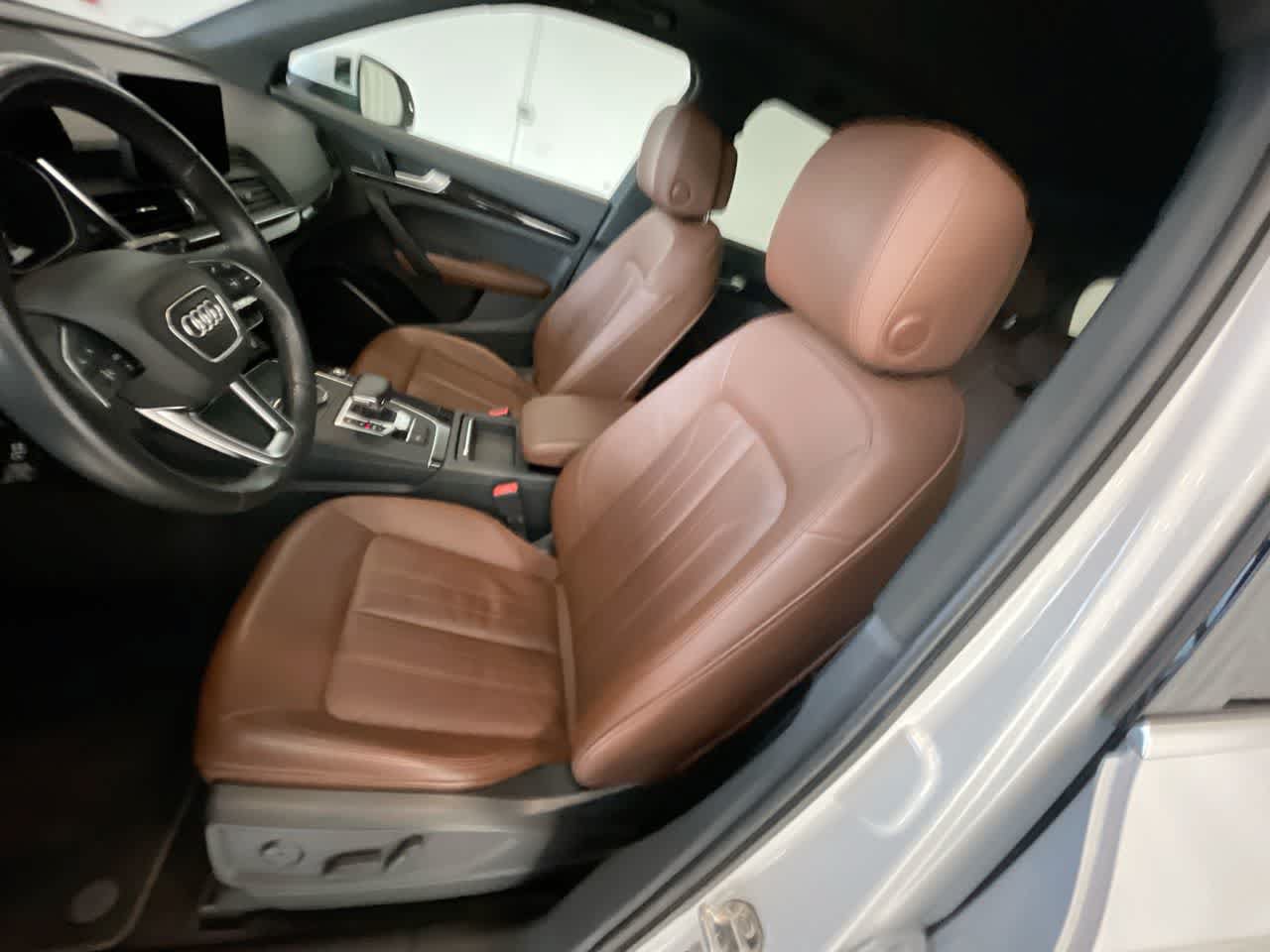 Used 2019 Audi Q5 2.0T Premium w/ Convenience Package AWD/4WD image 11