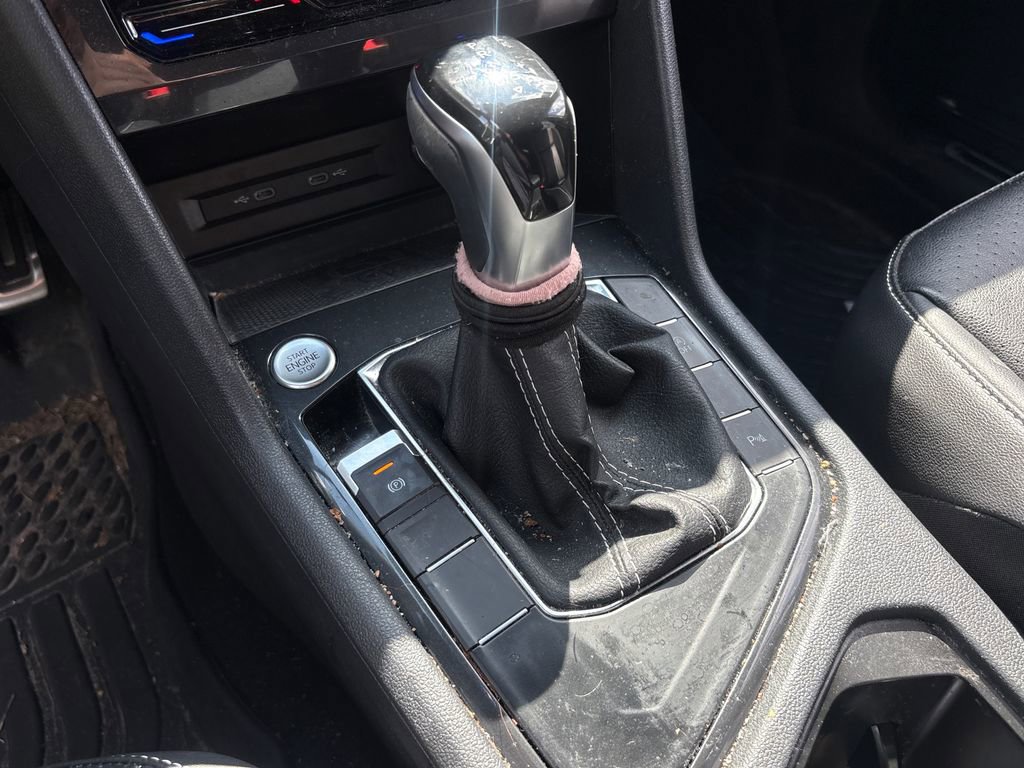 Used 2022 Volkswagen Tiguan SE R-Line FWD image 26