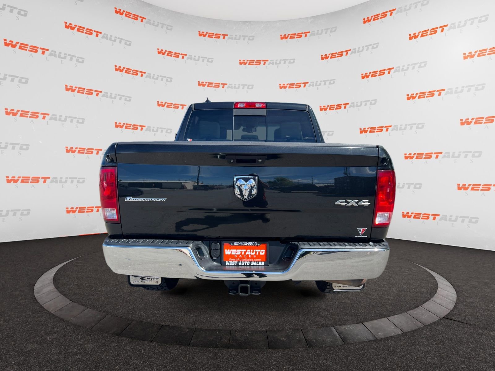 Used 2018 RAM 1500 Outdoorsman AWD/4WD image 4