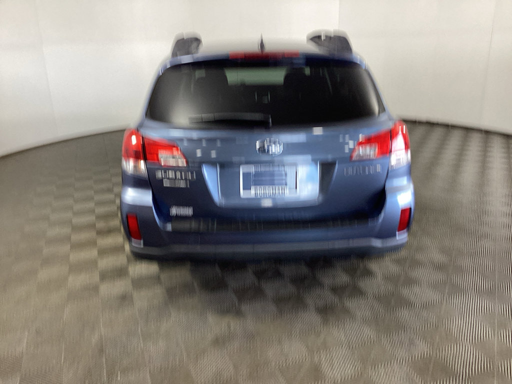 Used 2014 Subaru Outback 2.5i Premium w/ Moonroof Package AWD/4WD image 3