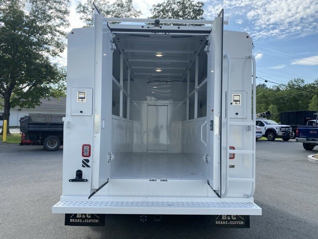 New 2026 Ford E-350 and Econoline 350 Super Duty w/ Power Equipment Group image 11