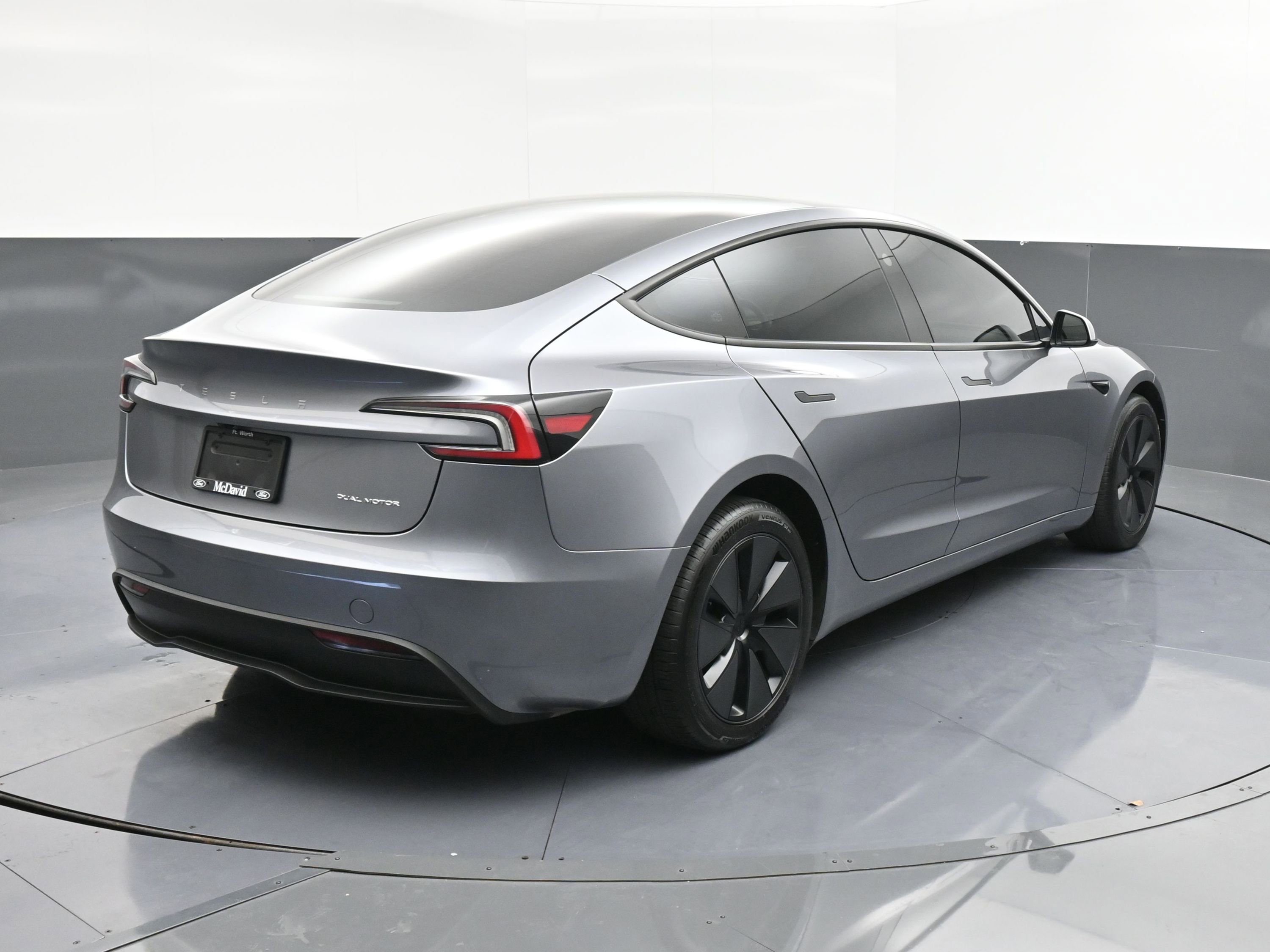 Used 2025 Tesla Model 3 Long Range image 8
