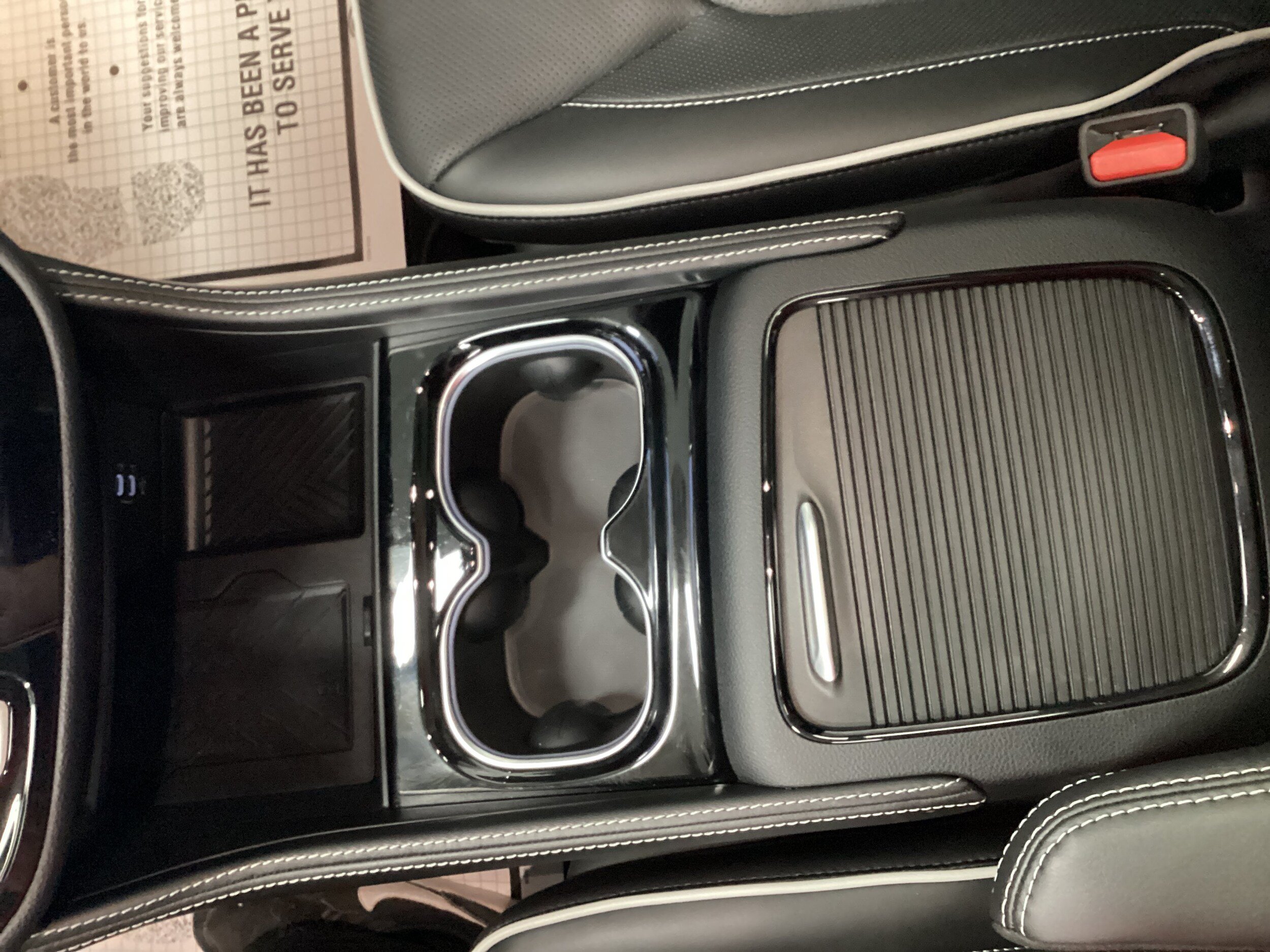 New 2027 Chrysler Pacifica Limited AWD/4WD image 34