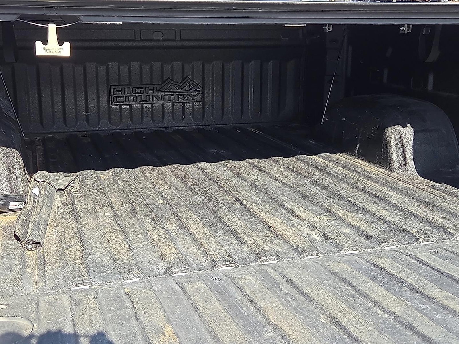 Used 2023 Chevrolet Silverado 1500 High Country w/ Technology Package image 8