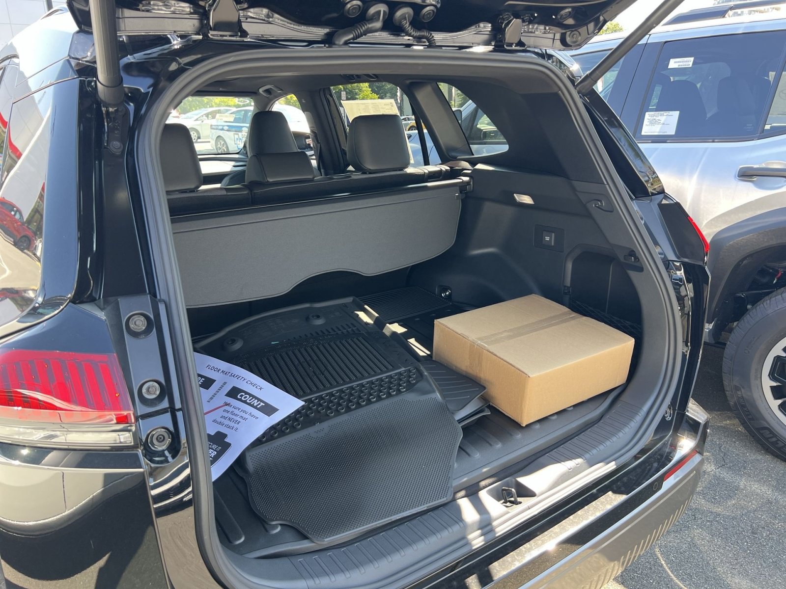 New 2026 Toyota RAV4 XSE AWD/4WD image 20