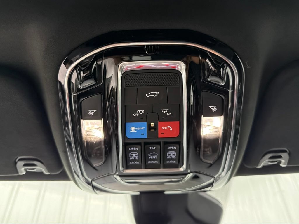 New 2026 Jeep Grand Wagoneer Summit AWD/4WD image 31