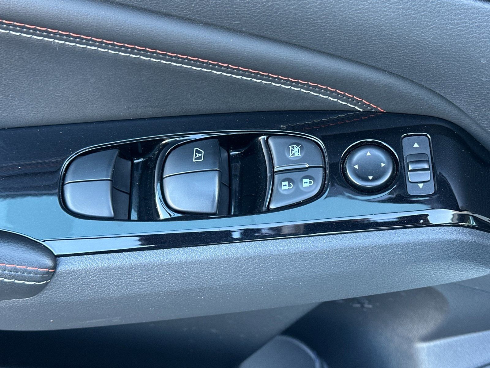 Used 2023 Nissan Altima 2.0 SR image 11