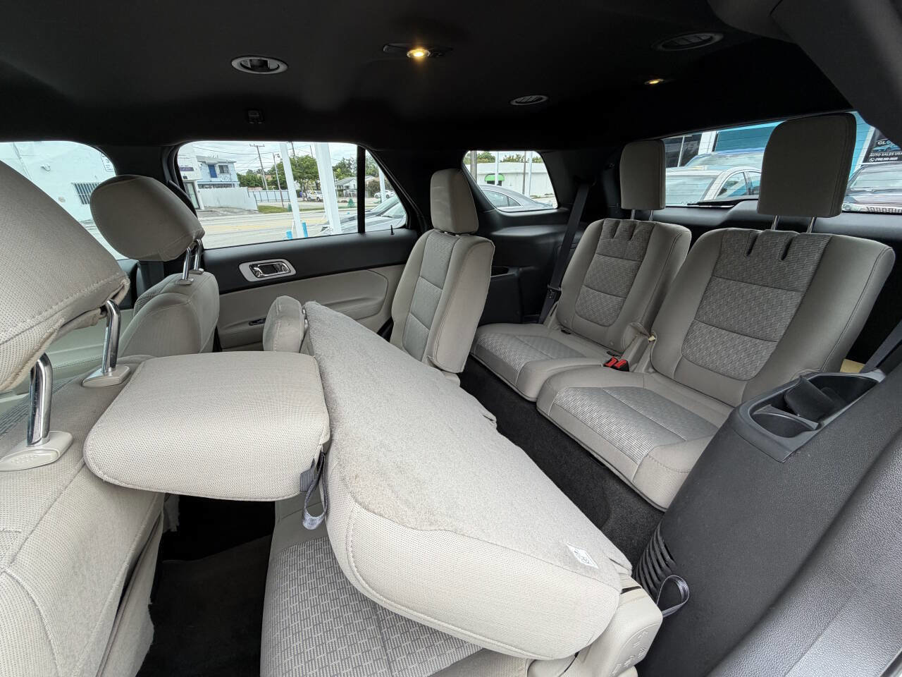 Used 2014 Ford Explorer XLT FWD image 17