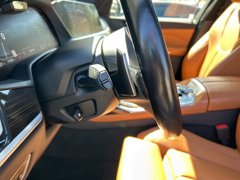 Used 2021 BMW X7 xDrive40i w/ M Sport Package image 43