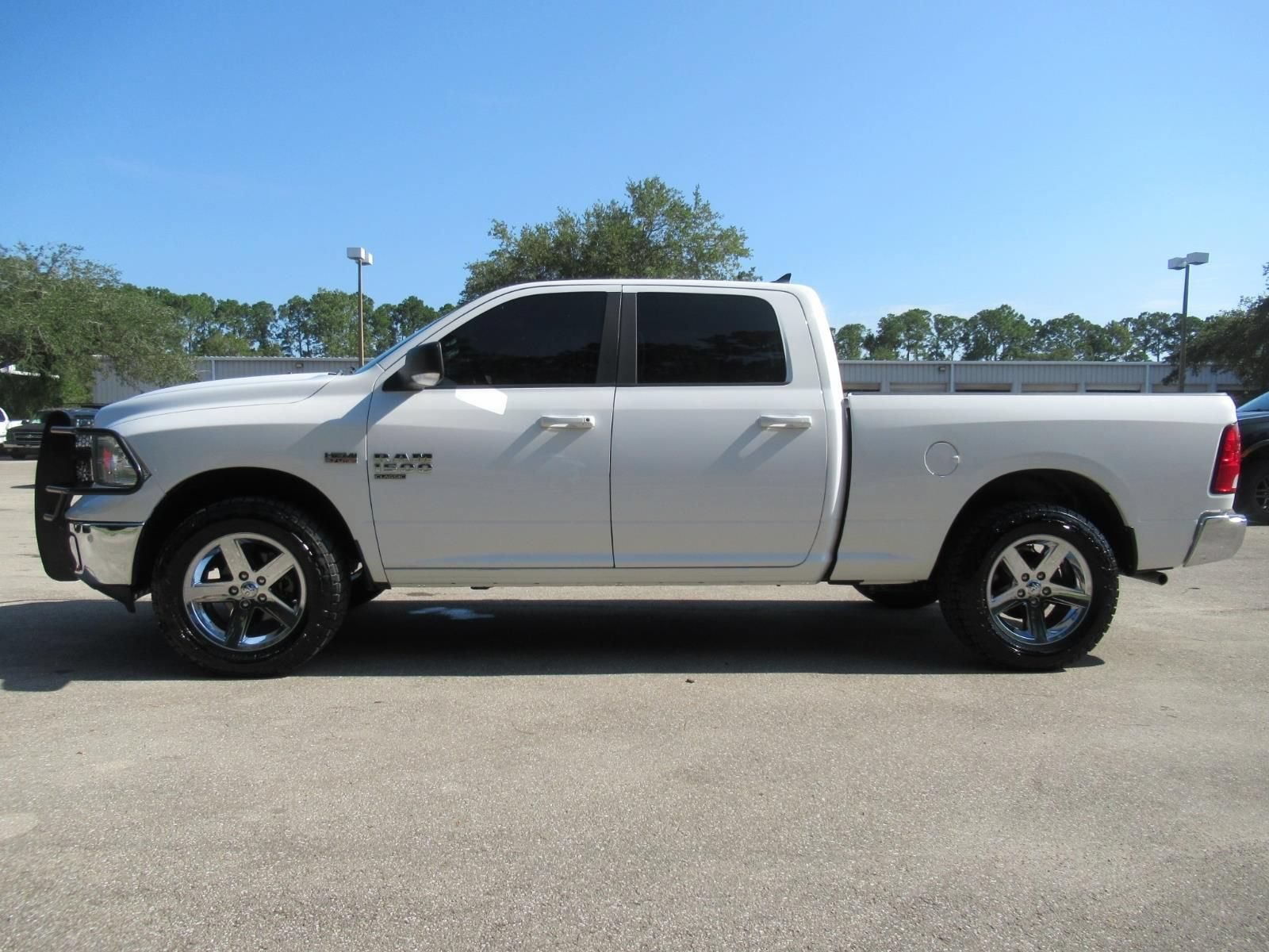 Used 2019 RAM 1500 Big Horn AWD/4WD image 4