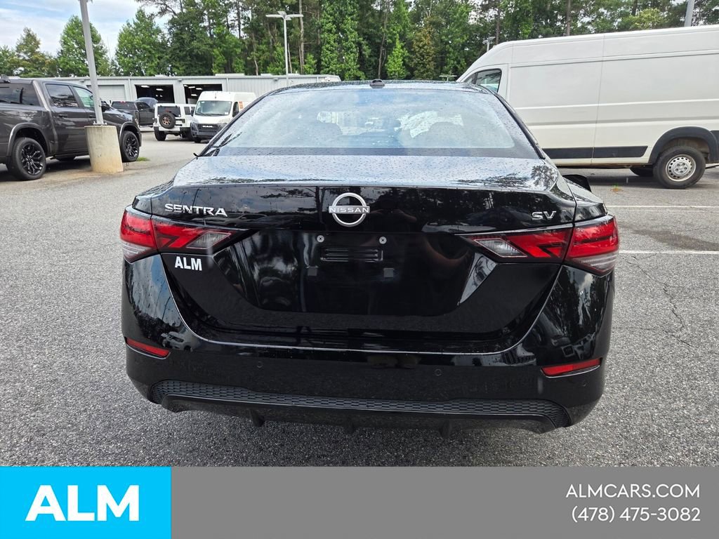 Used 2024 Nissan Sentra SV FWD image 11