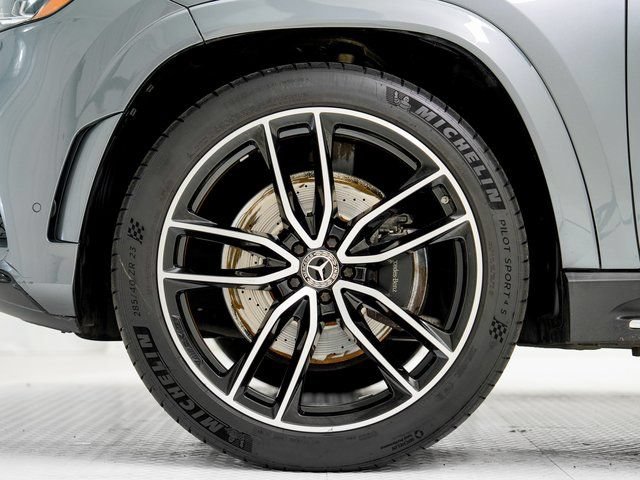 Used 2021 Mercedes-Benz GLS 580 4MATIC image 30