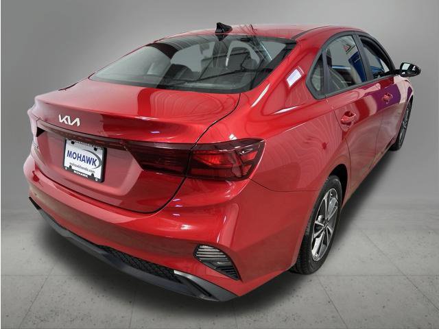 Used 2023 Kia Forte LXS FWD image 5