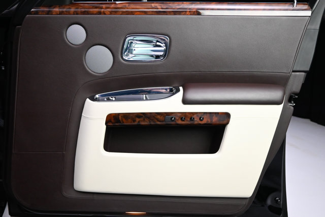 Used 2012 Rolls-Royce Ghost RWD image 65