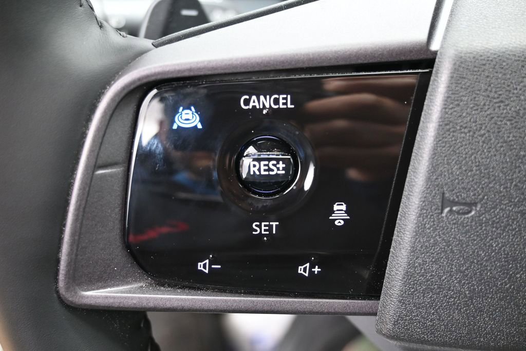Used 2026 Nissan Leaf SV+ w/ Floor Mat Package (SV+) FWD image 16