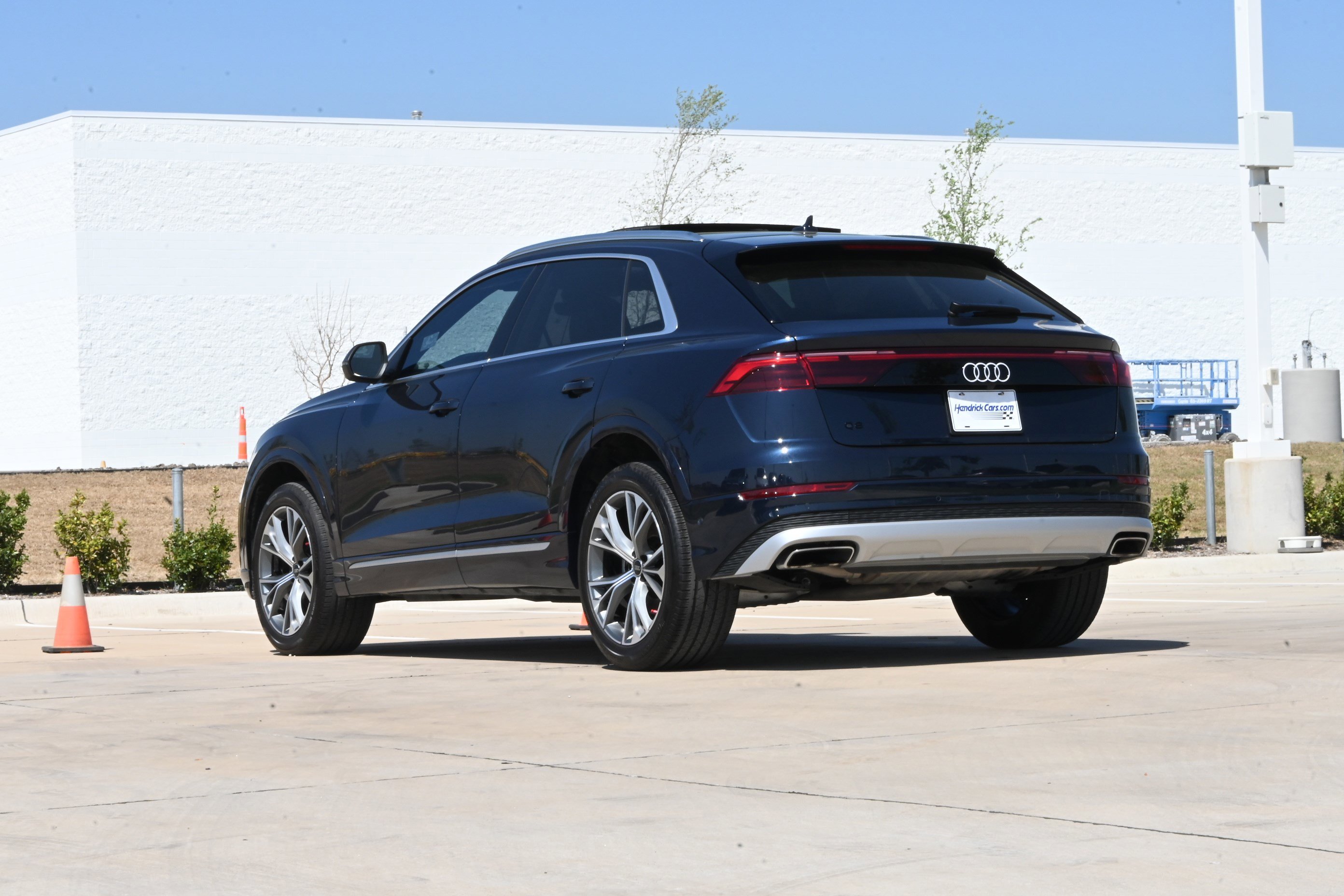 Used 2024 Audi Q8 Premium Plus image 6