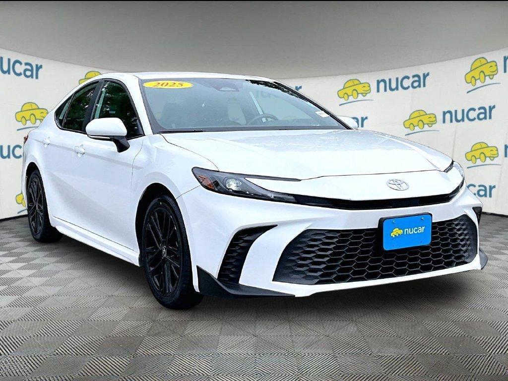 Used 2025 Toyota Camry SE