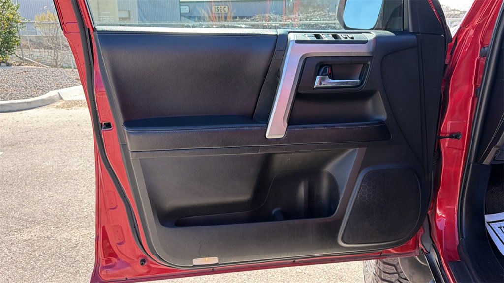 Used 2017 Toyota 4Runner SR5 image 15