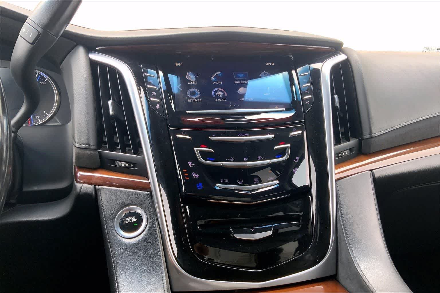 Used 2019 Cadillac Escalade ESV Luxury AWD/4WD image 34