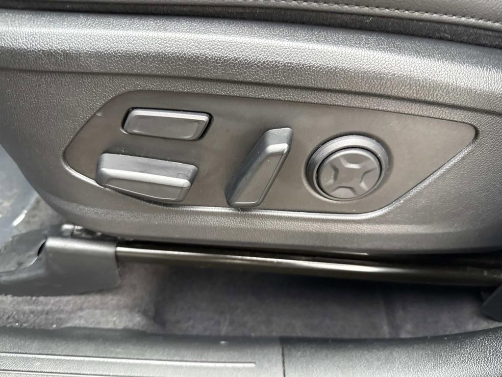 Used 2023 Kia Sorento SX image 24