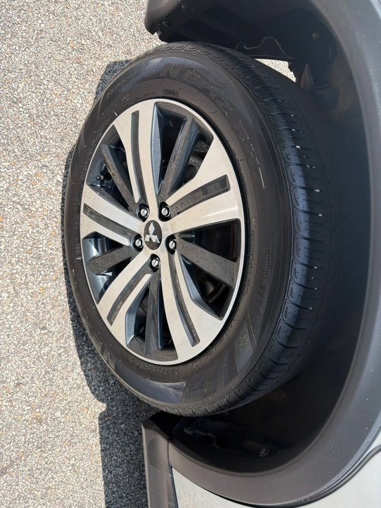 Used 2025 Mitsubishi Outlander Sport ES AWD/4WD image 9