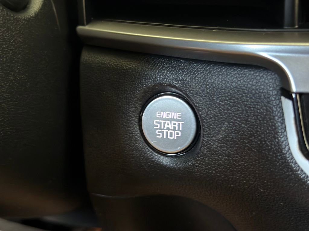 Used 2024 Kia Sorento S w/ Panoramic Sunroof Package FWD image 6