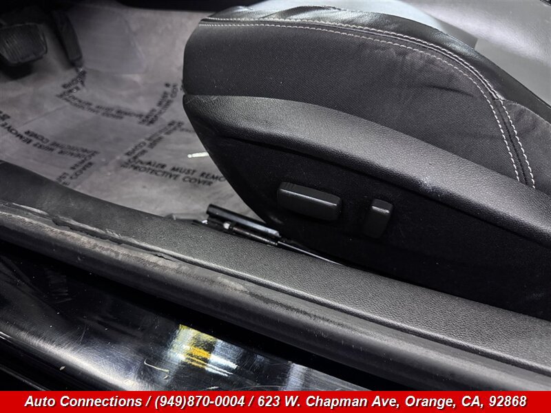 Used 2011 Chevrolet Camaro LT w/ LPO, Ground Effects Package RWD image 22