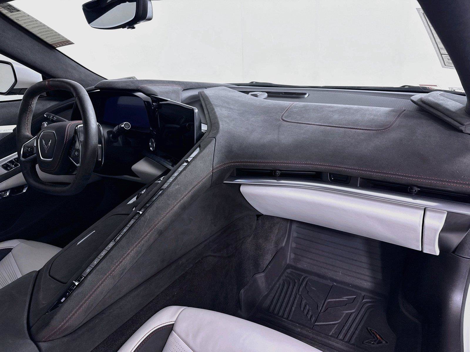 Used 2023 Chevrolet Corvette Stingray Premium Conv RWD image 31