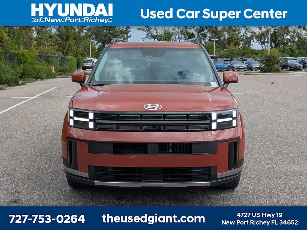 Used 2025 Hyundai Santa Fe Limited FWD image 8