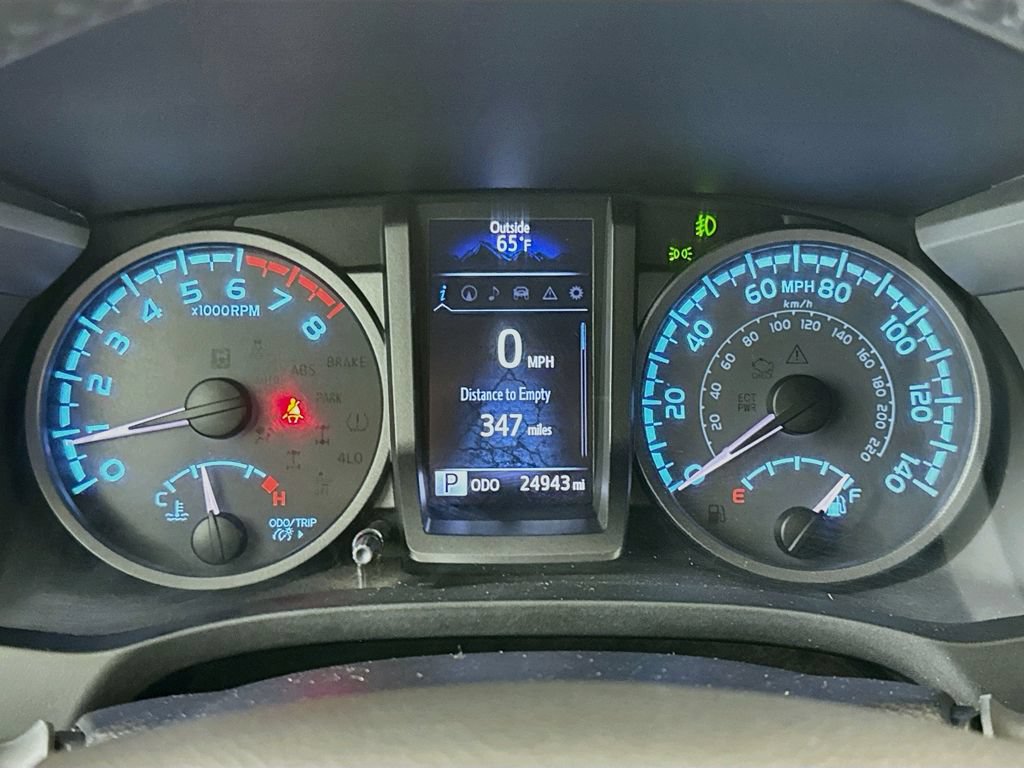 Used 2021 Toyota Tacoma TRD Off-Road AWD/4WD image 14
