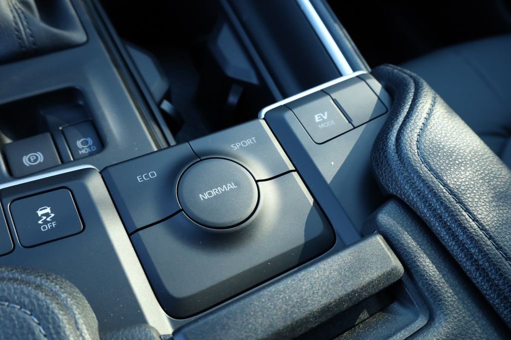New 2026 Toyota Grand Highlander XLE image 7