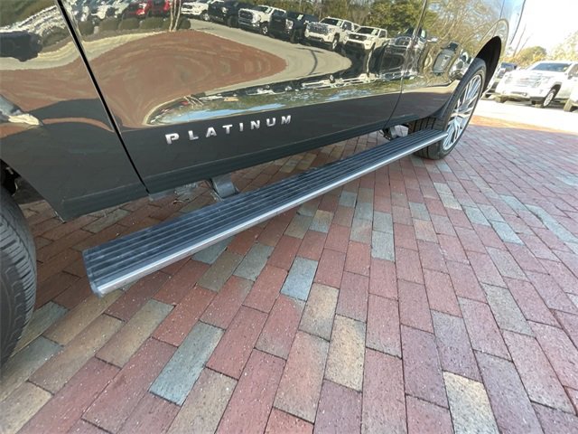 Used 2022 Ford Expedition Platinum image 10
