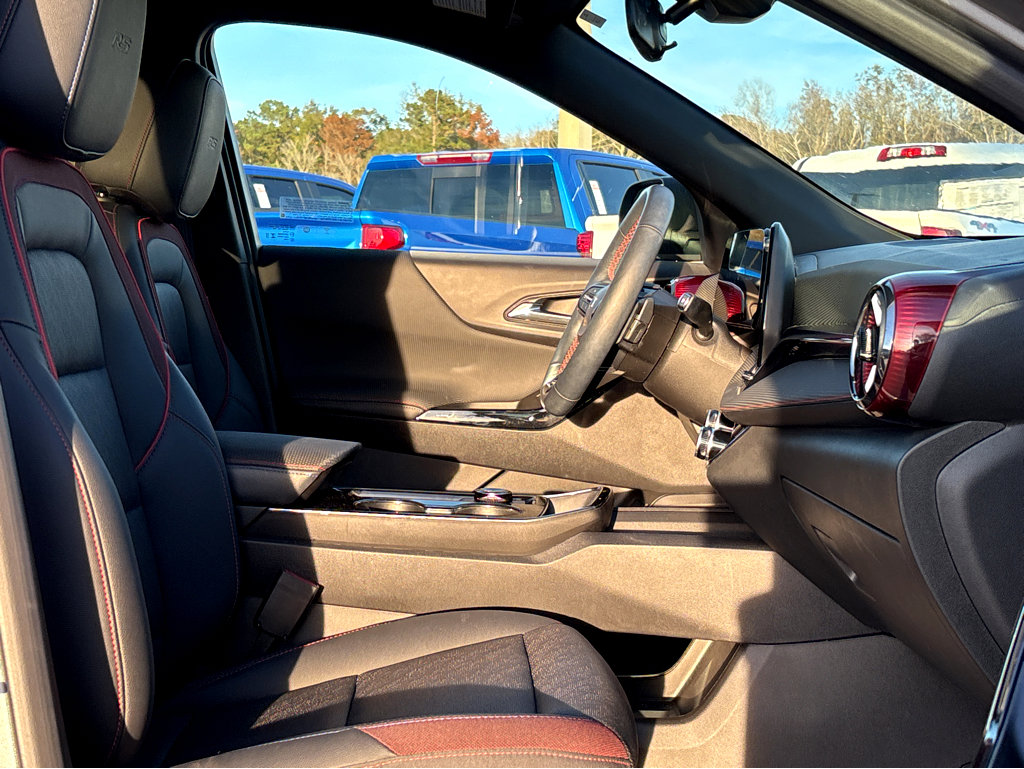 Used 2025 Chevrolet Equinox RS image 10