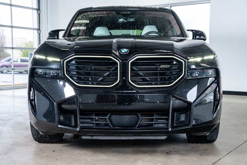 Used 2023 BMW XM AWD/4WD image 3