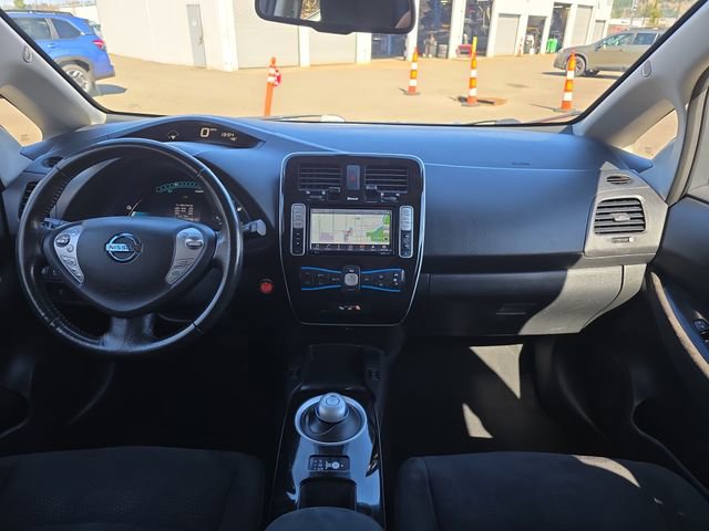 Used 2016 Nissan Leaf SV image 13