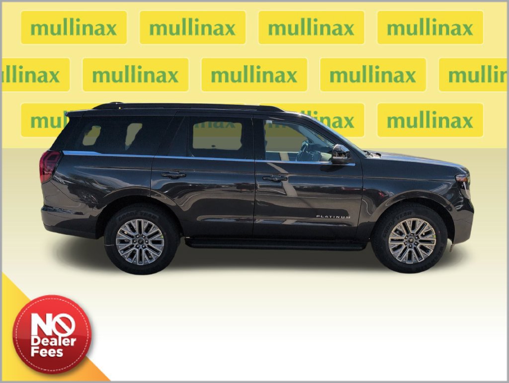 New 2027 Ford Expedition Platinum RWD image 2