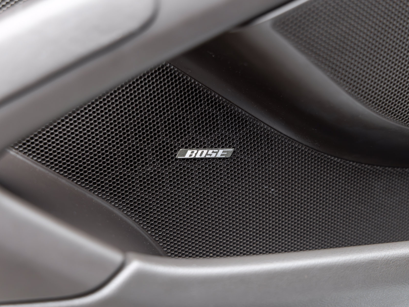 Certified 2017 Porsche 718 Boxster RWD image 32