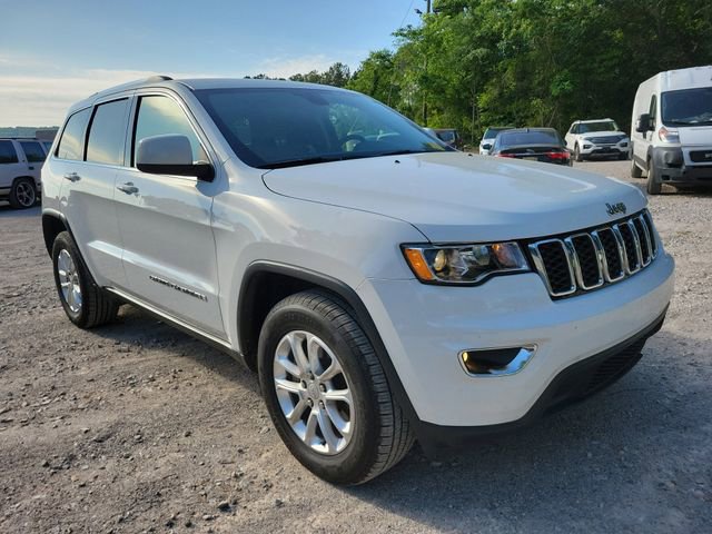Used 2021 Jeep Grand Cherokee Laredo RWD image 1