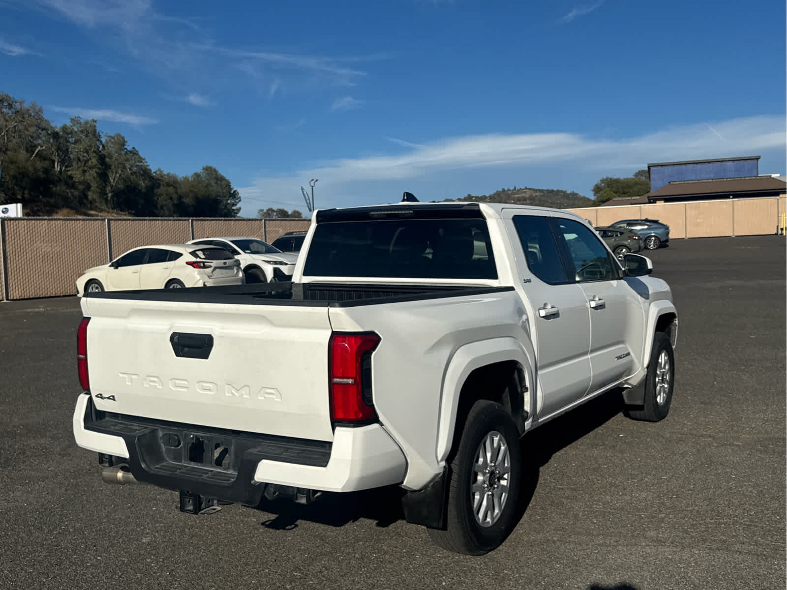Used 2024 Toyota Tacoma SR5 AWD/4WD image 5