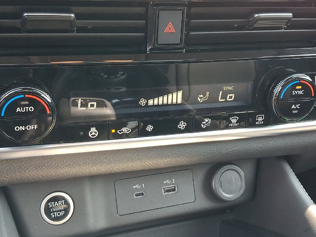 Certified 2023 Nissan Rogue SL AWD/4WD image 17