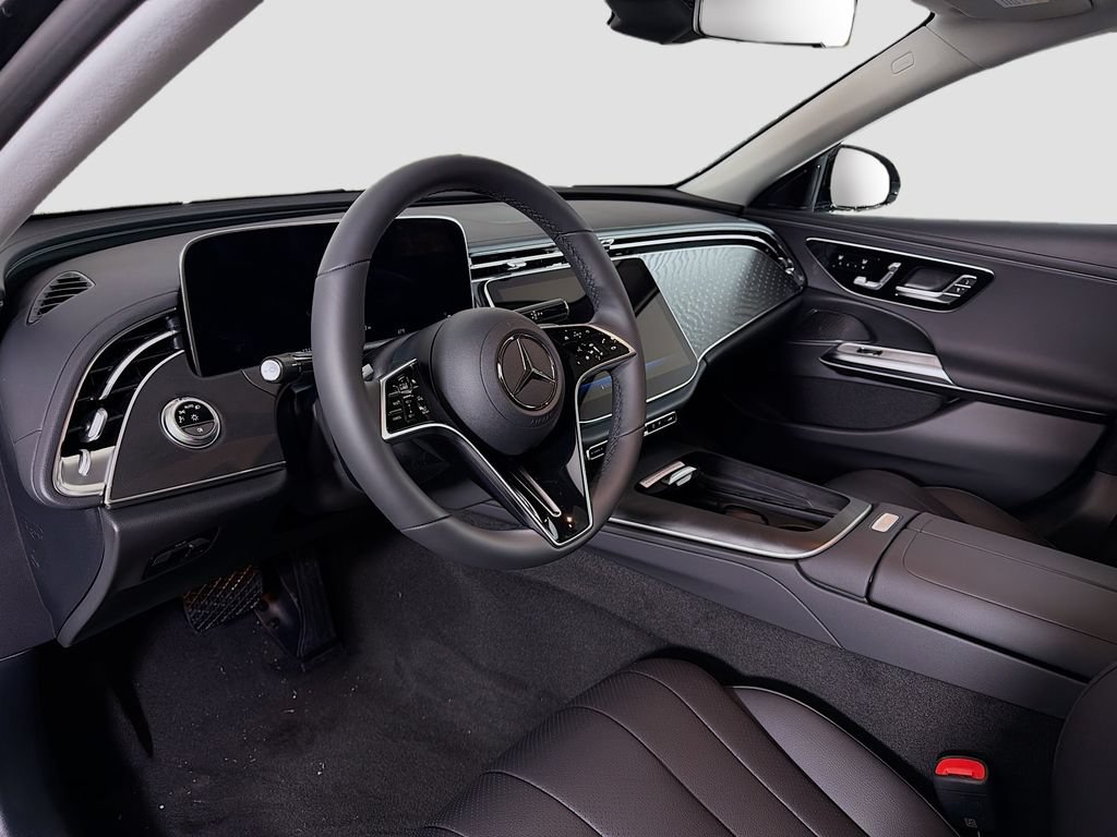 New 2026 Mercedes-Benz E 350 4MATIC Sedan image 10