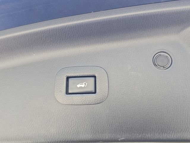 Used 2018 Nissan Armada SL w/ Premium Package RWD image 11