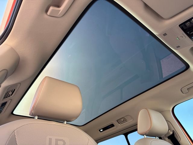 New 2025 Volkswagen ID. Buzz 1st Edition image 19