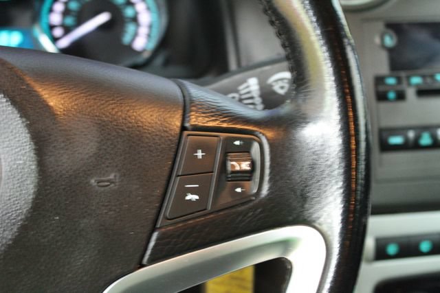 Used 2013 Chevrolet Captiva Sport LT w/ Convenience Package FWD image 17