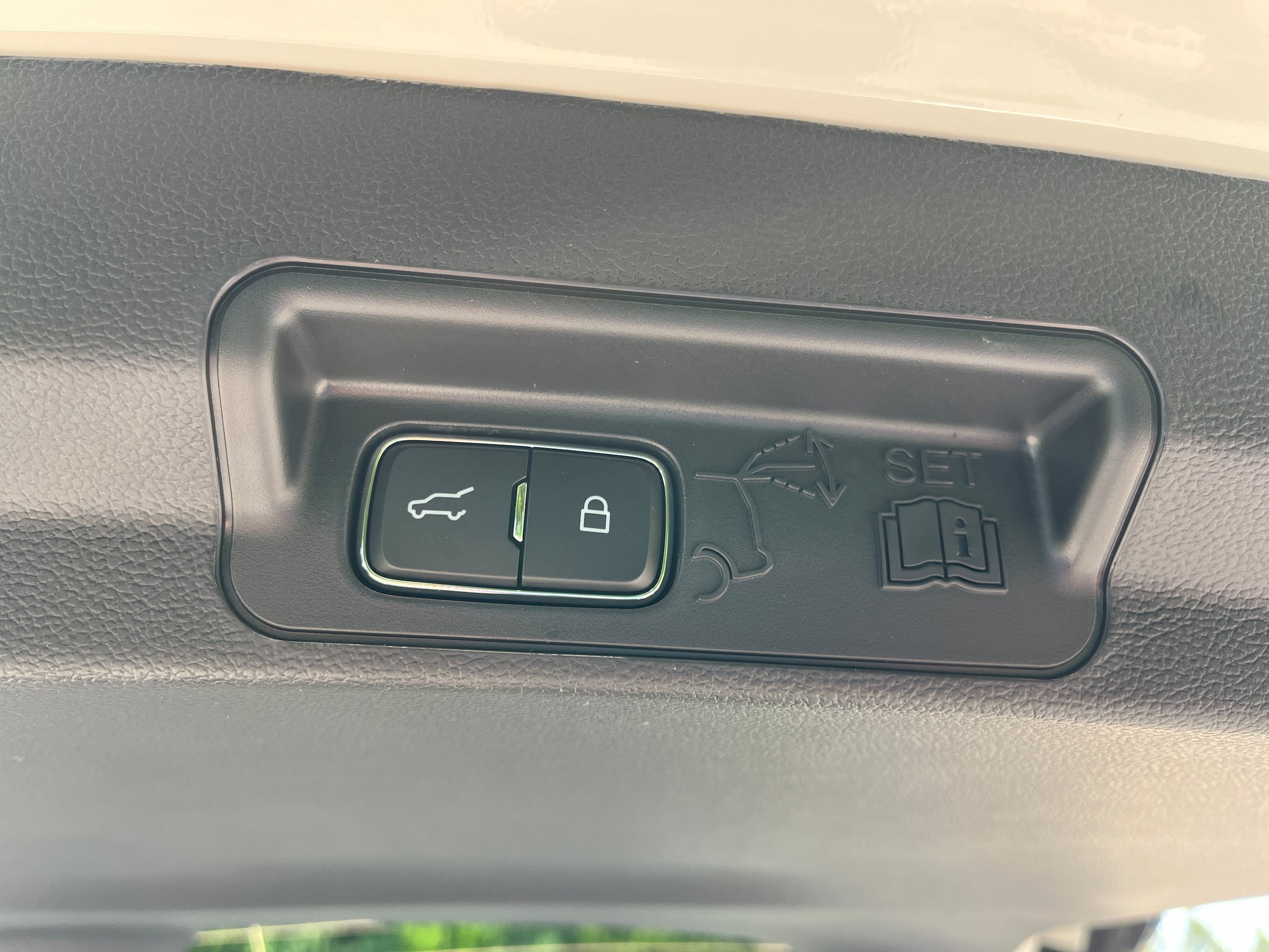 New 2026 Ford Explorer Active w/ Active Comfort Package AWD/4WD image 18