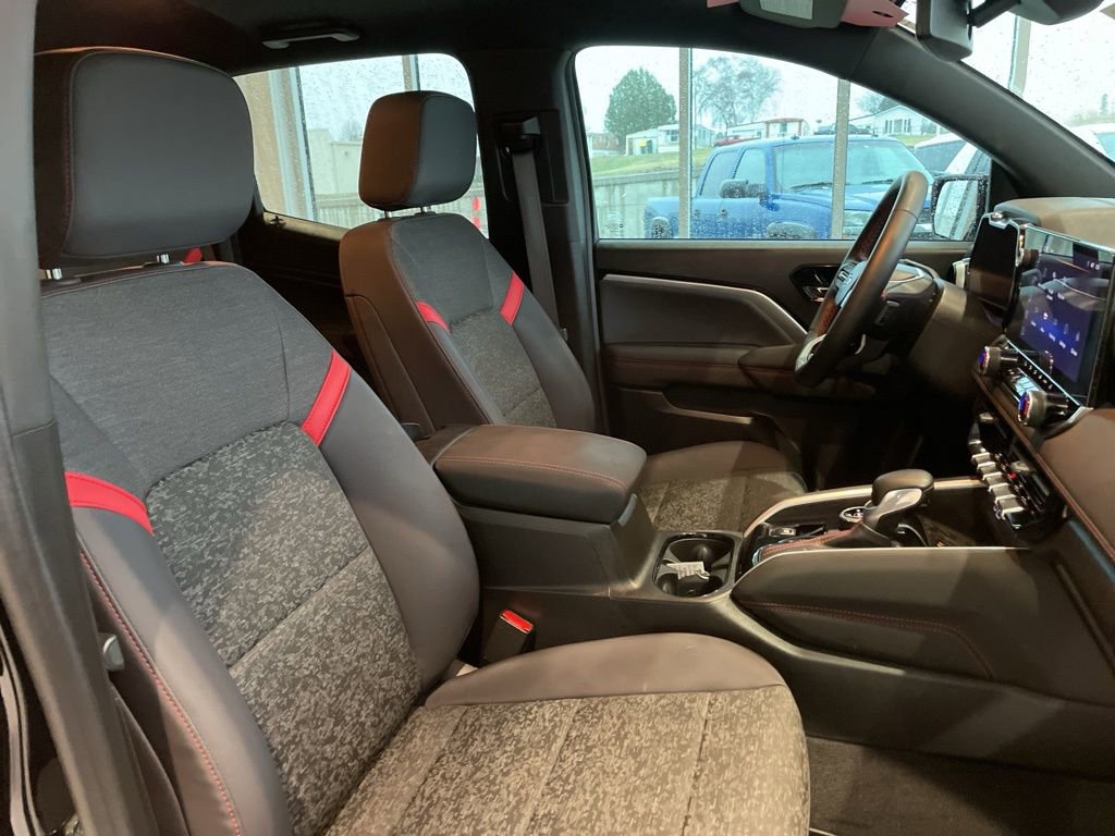 Used 2024 Chevrolet Colorado Z71 w/ Z71 Convenience Package 2 image 14