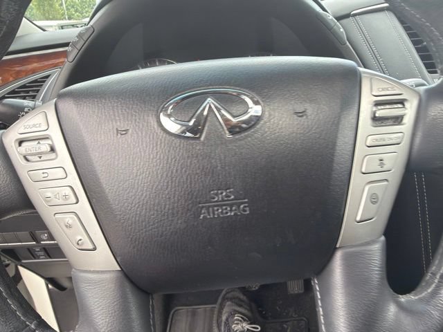 Used 2015 INFINITI QX80 4WD w/ Deluxe Technology Package image 16